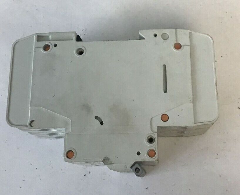 EATON WMZT3D03 CIRCUIT BREAKER 3A 480Y/277VAC 10KA 3 POLE 50/60HZ