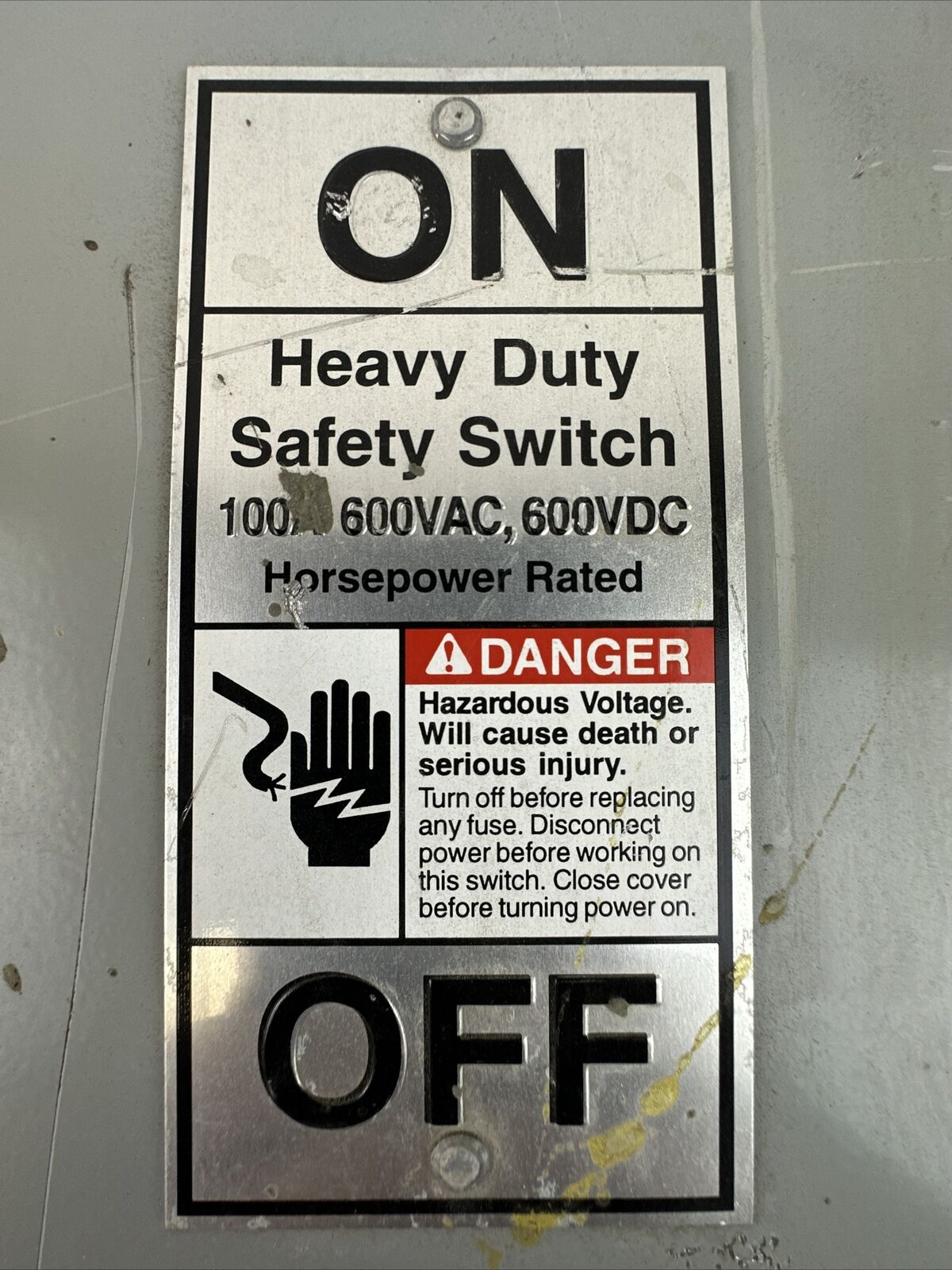 SIEMENS HF363 TYPE VB II FUSIBLE HD SAFETY SWITCH 600V 100AMP NEMA TYPE 1 INDOOR