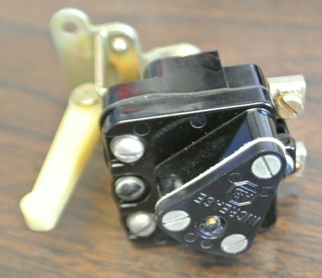 ALLEN-BRADLEY X-234682 / X306877 TIMER ASSEMBLY w/ LEVER ARM / NEW SURPLUS