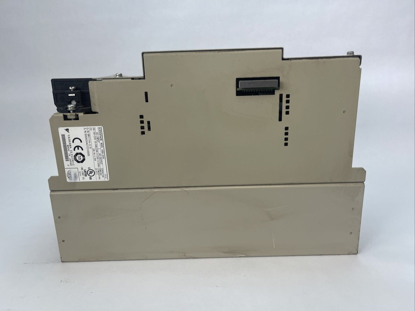 YASKAWA SGDH-60AE SERVOPACK 200V VER. 36A45 INPUT 200-230VAC OUTPUT 0-230VAC