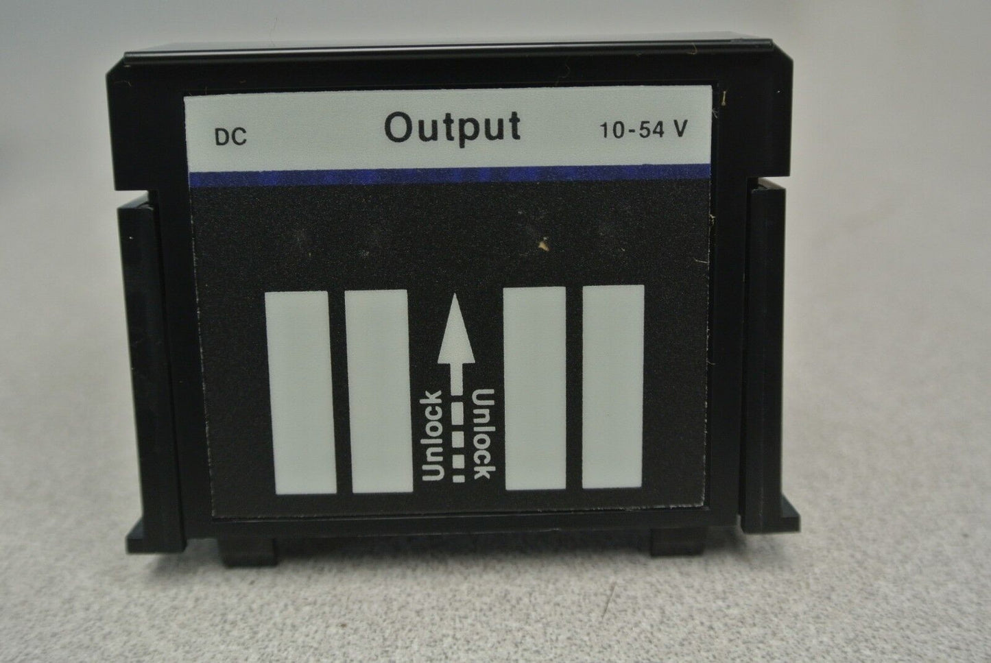 CUTLER-HAMMER MPC1M20 OUTPUT MODULE / 10-54VDC / NEW SURPLUS