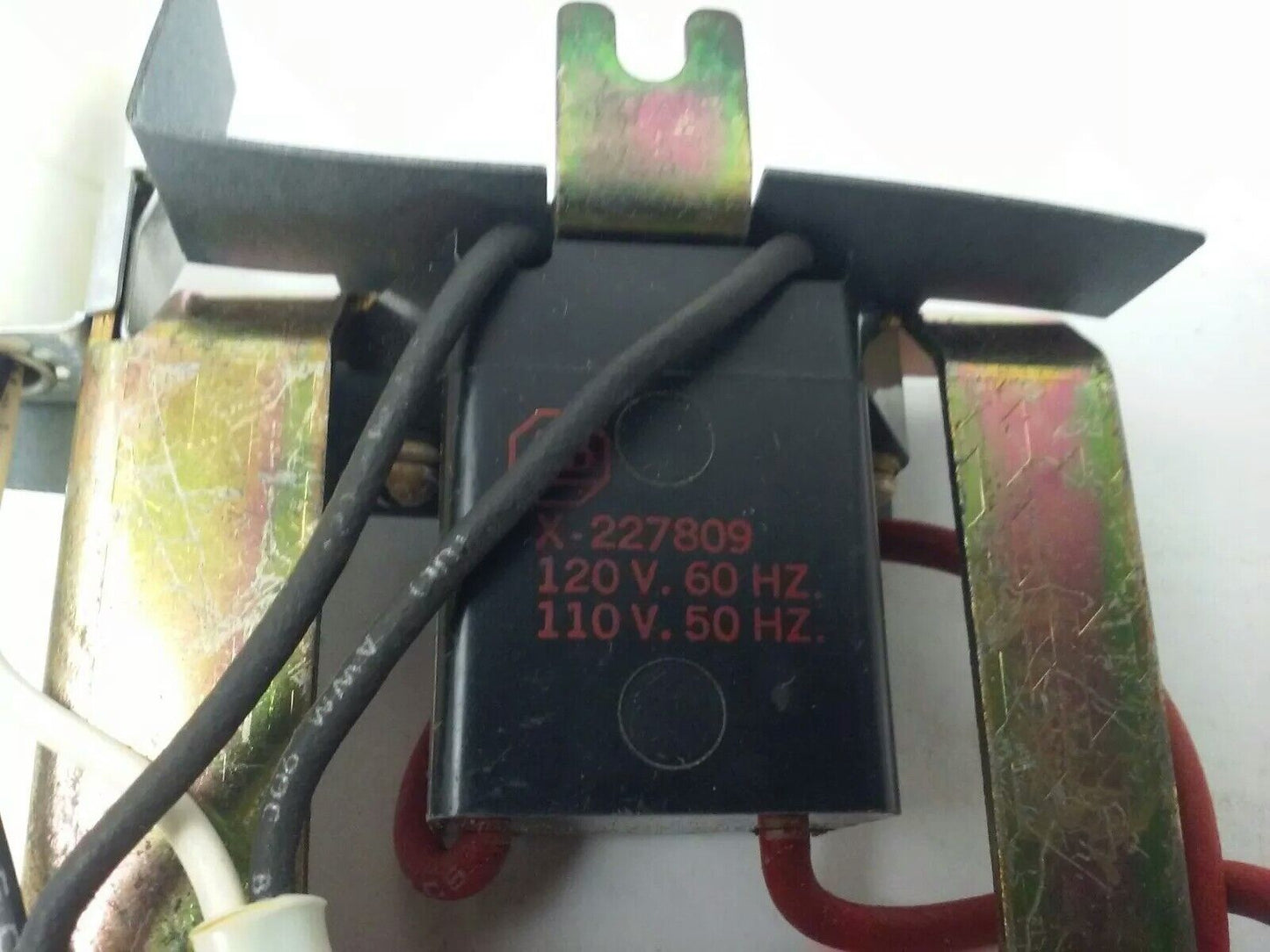 ALLEN BRADLEY 599-PL02D SER. A, PILOT LIGHT W/ RED LENS, SIZES 0-1-2, 120V- 60HZ