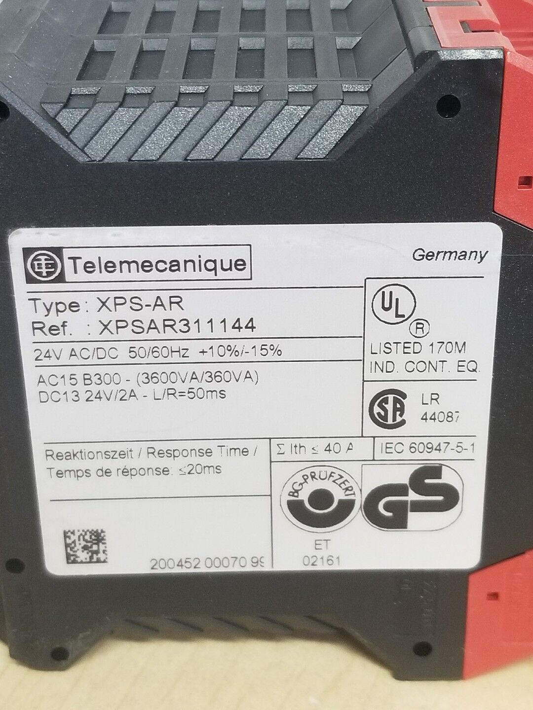 TELEMECANIQUE XPSAR311144 SAFETY RELAY 24V AC/DC