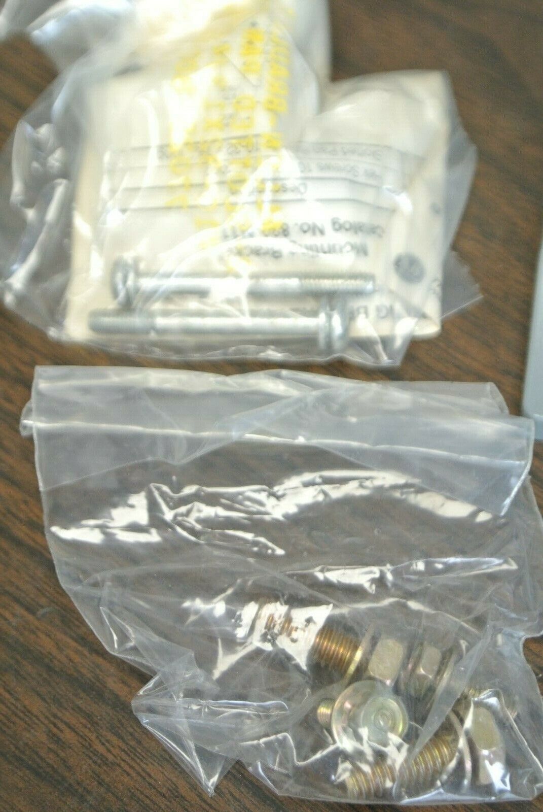 ALLEN-BRADLEY 880-N13 PHOTOELECTRIC SWITCH BRACKET ASSEMBLY / NEW SURPLUS