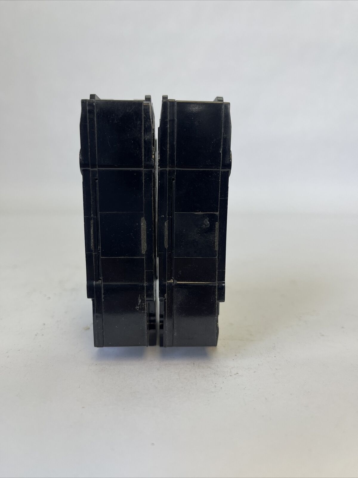 GE TQC1160 CIRCUIT BREAKER 60AMP 1POLE 120/240VAC (LOT OF 2)