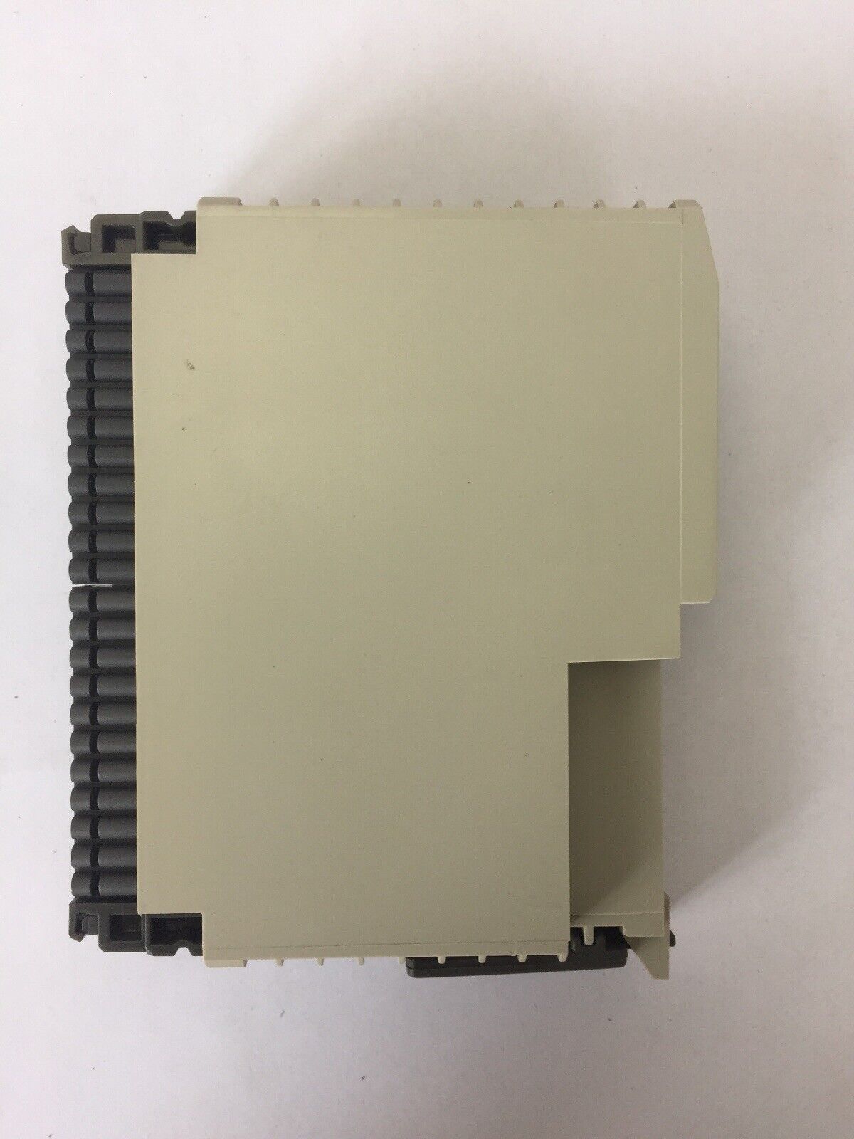 AEG MODICON DEP217/AS-BDEP-217 INPUT MODULE DISCRETE INPUT, TRUELOW 16 X 24 VDC