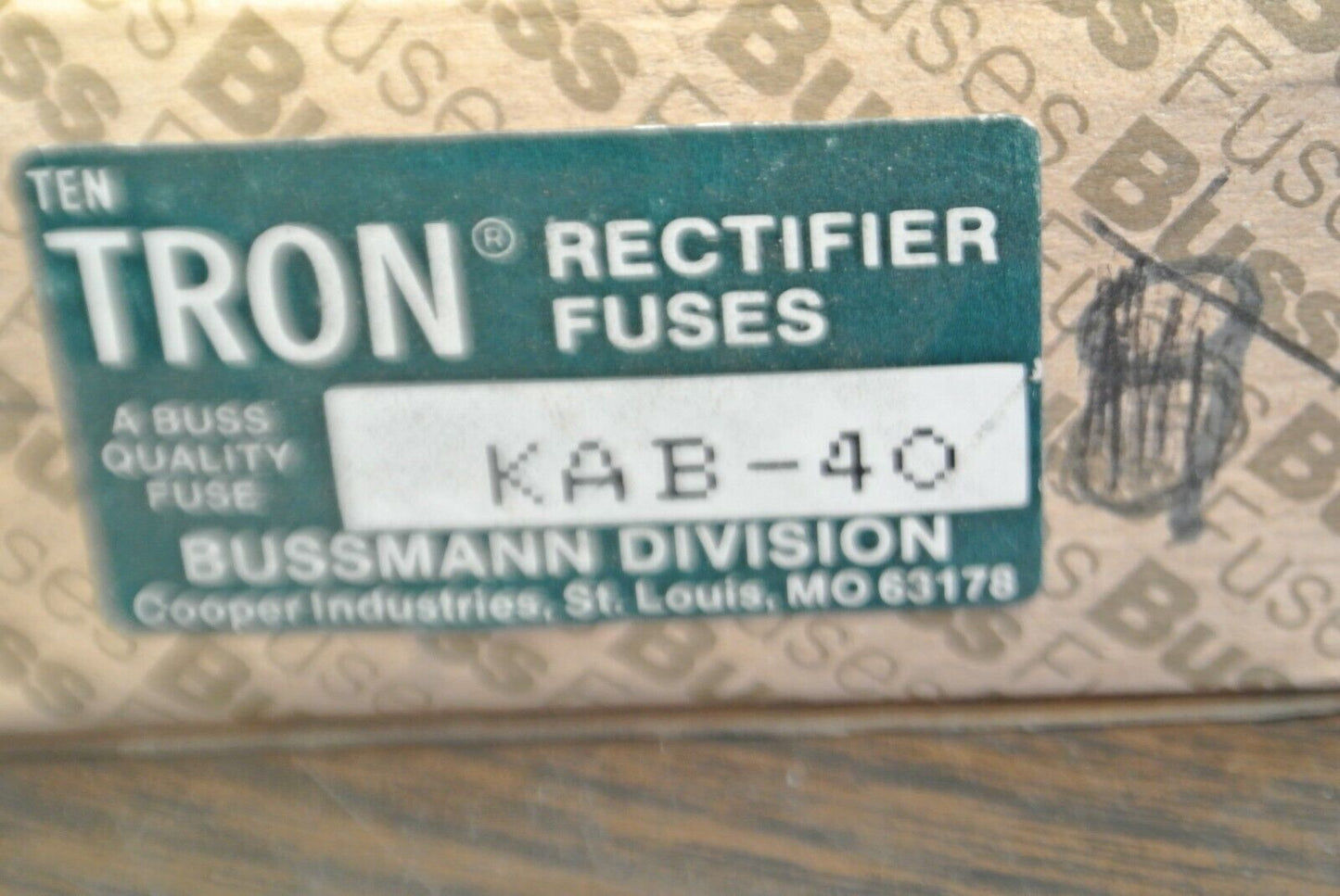 BUSSMANN / TRON KAB40 RECTIFIER FUSE / 250V / 40A / NEW SURPLUS / EACH