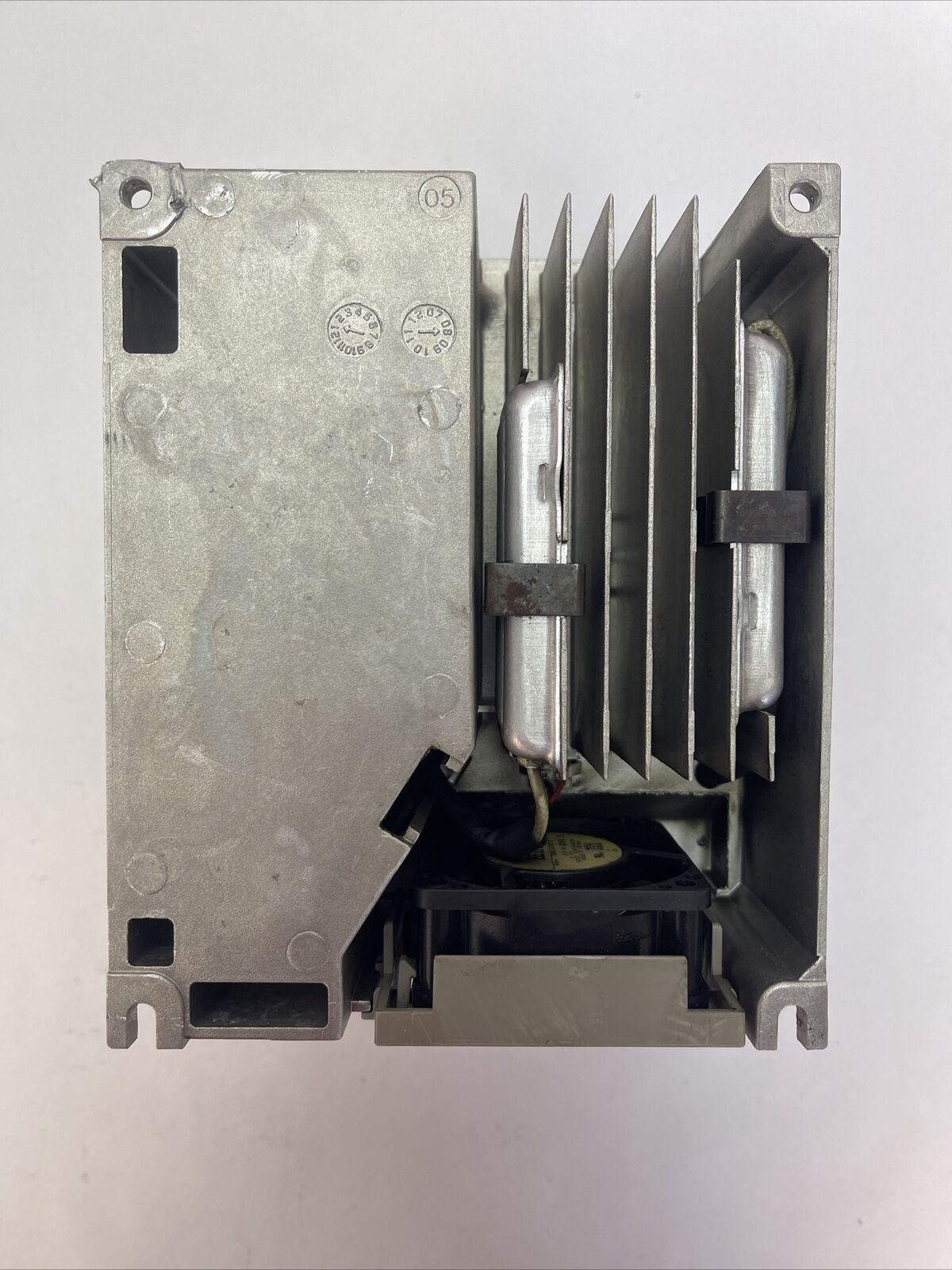 SCHNEIDER ELECTRIC I2TLXM05AD34N4 380/480VAC 3kW LEXIUM 05