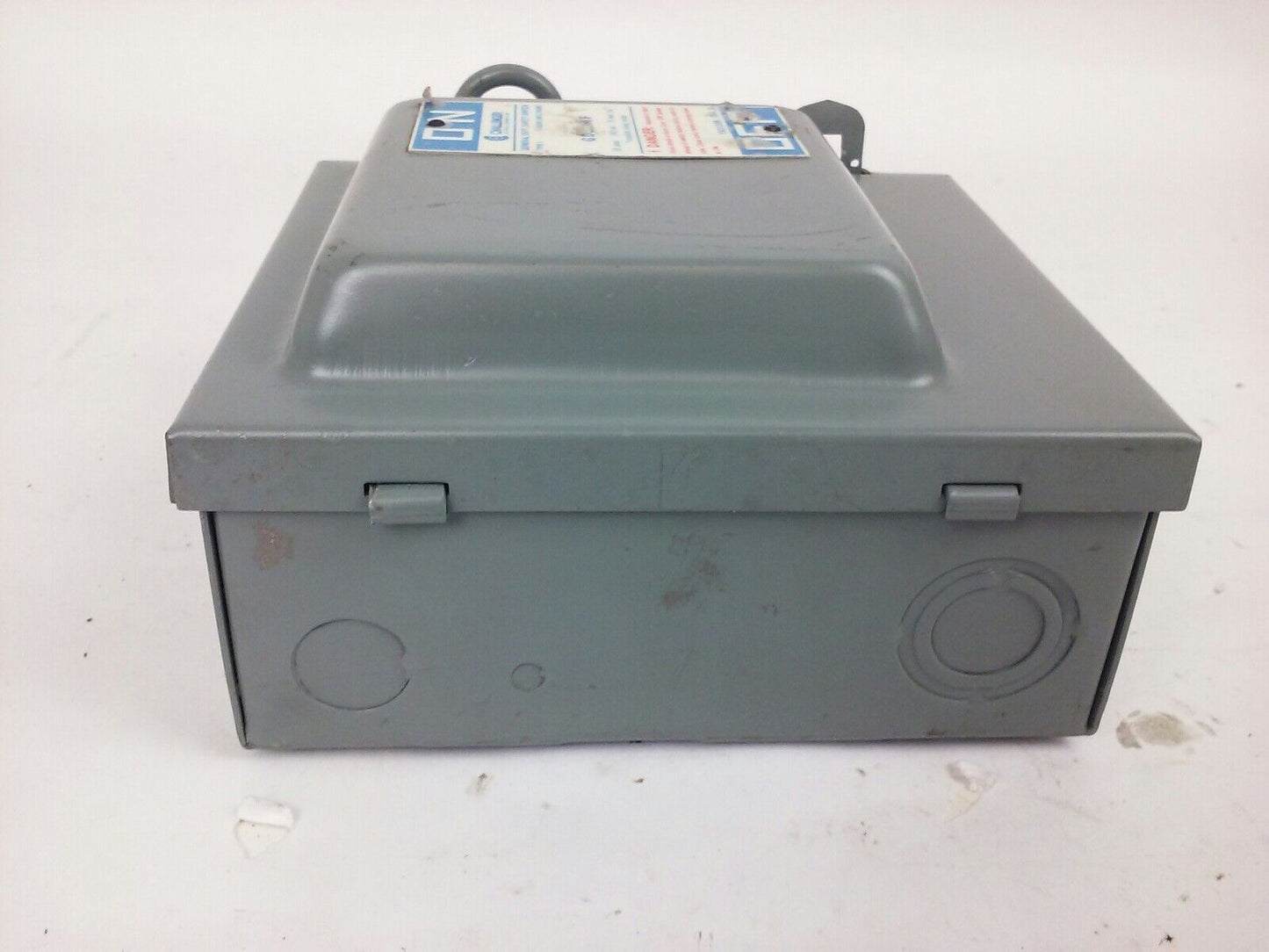 CHALLENGER GD321NF, 30A, 240V, 7 1/2 MAX H.P., TYPE 1 INDOOR, SAFETY SWITCH, NEW