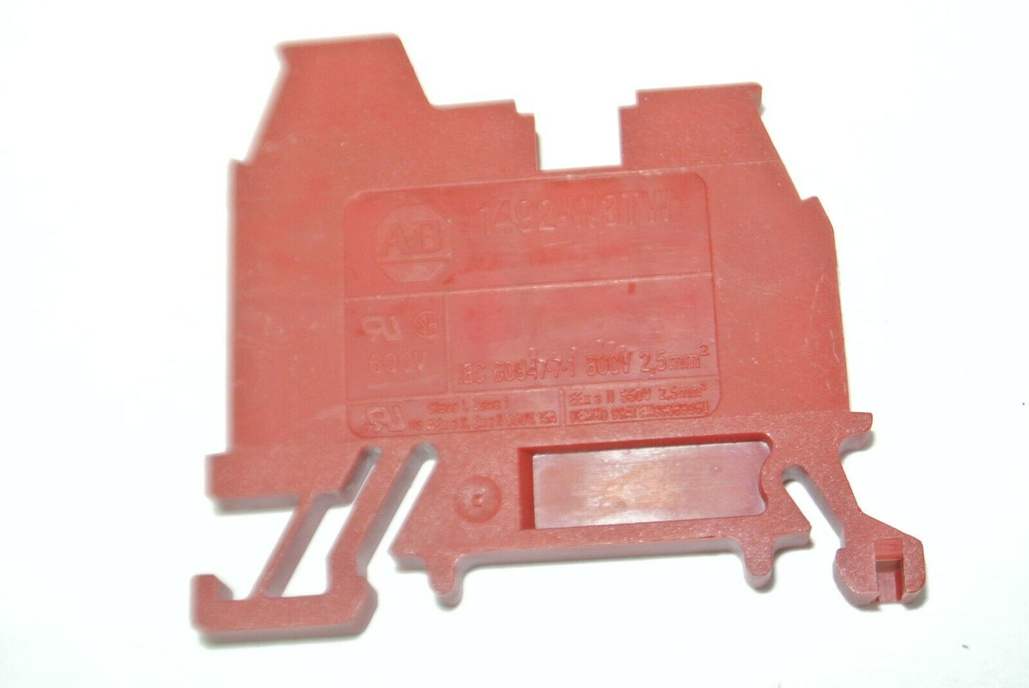 LOT of 8 / ALLEN-BRADLEY 1492-W3TW-RE TERMINAL BLOCKS / RED / NEW SURPLUS
