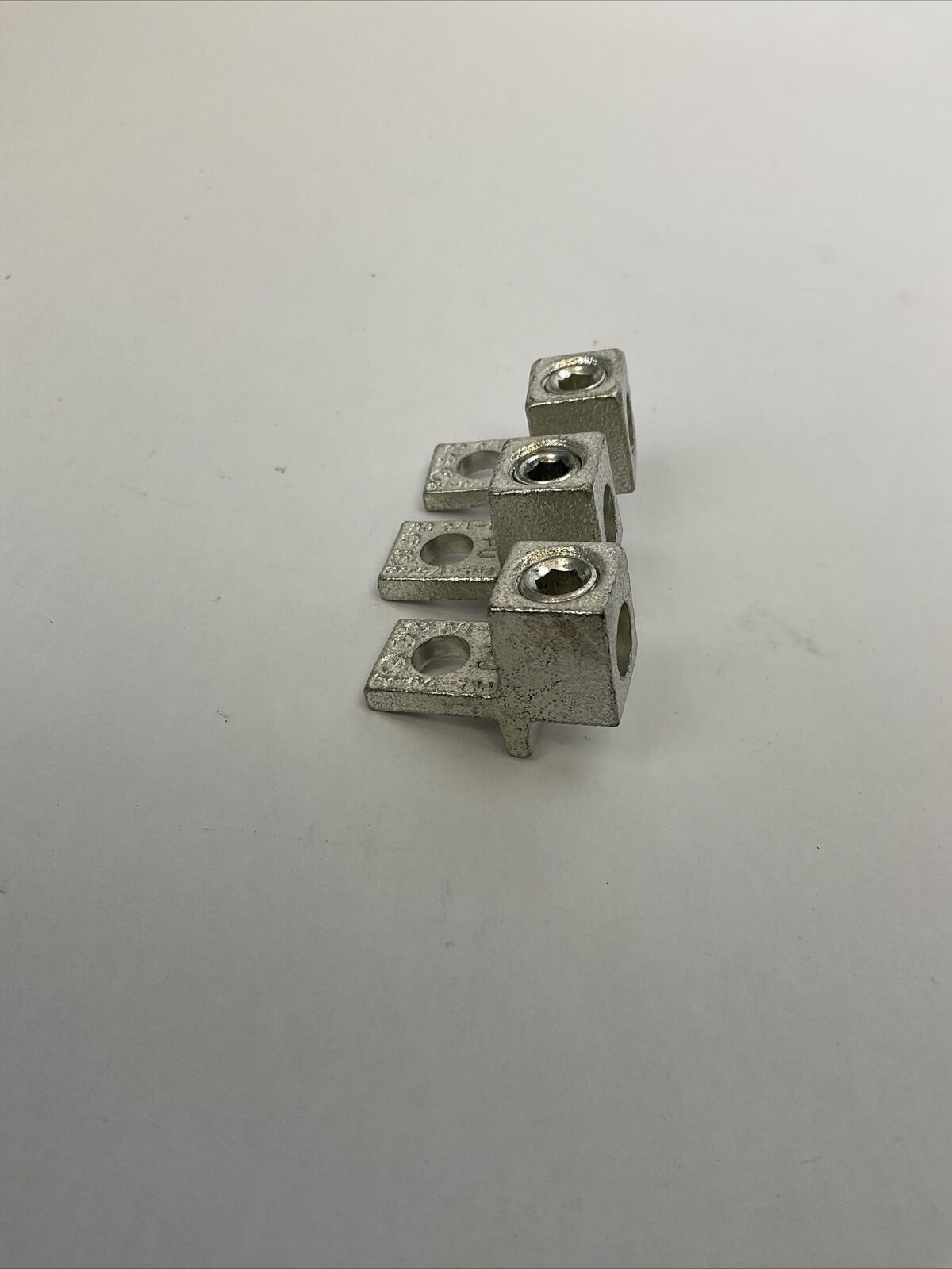 ALLEN BRADLEY 1494R-N2 SER A LUG CONNECTORS 100AMP