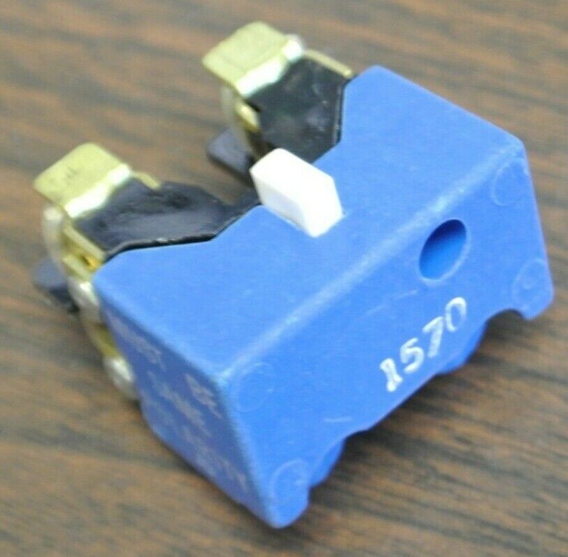 SQUARE D 9007 DO-1 Ser. B / SNAP SWITCH SINGLE POLE, DOUBLE THROW / NEW SURPLUS