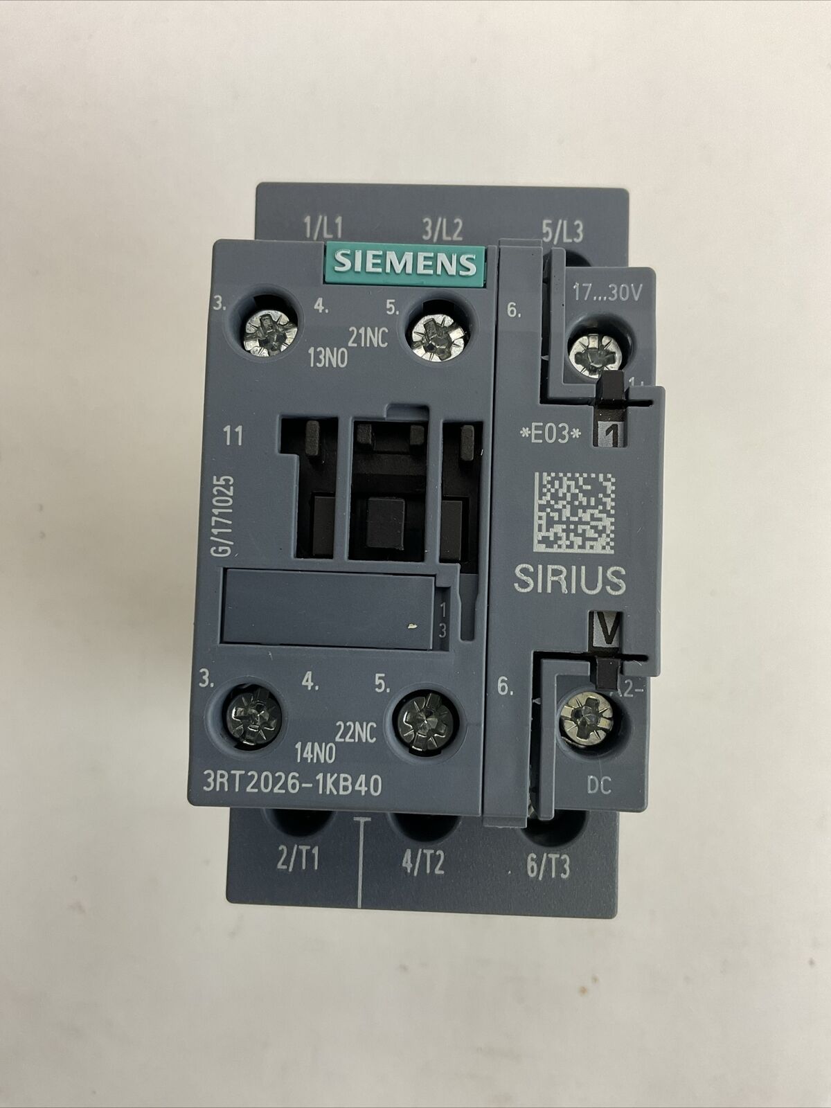 SIEMENS 3RT2026-1KB40 CONTACTOR AC-3 400V 25A 11kW 1NO 1NC COIL 17...30VDC