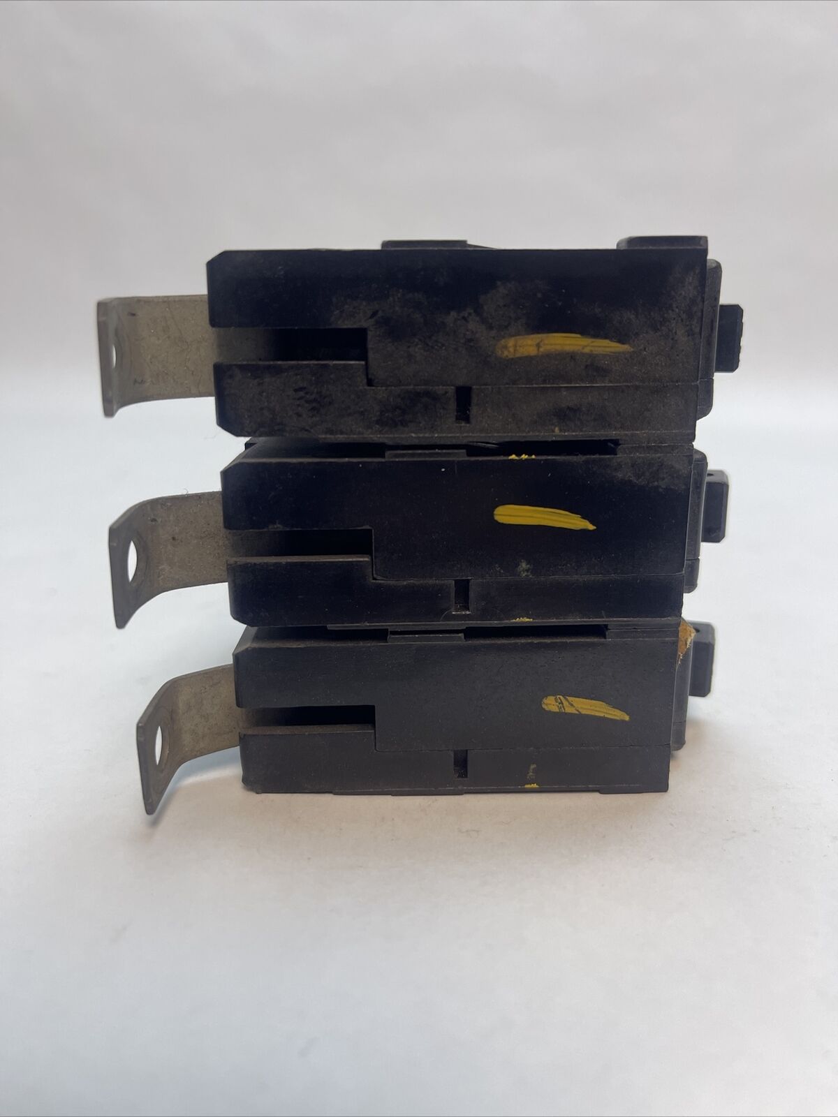 WESTINGHOUSE / CUTLER HAMMER BAB3015H CIRCUIT BREAKER 15AMP 240VAC 3P (LOT OF 3)