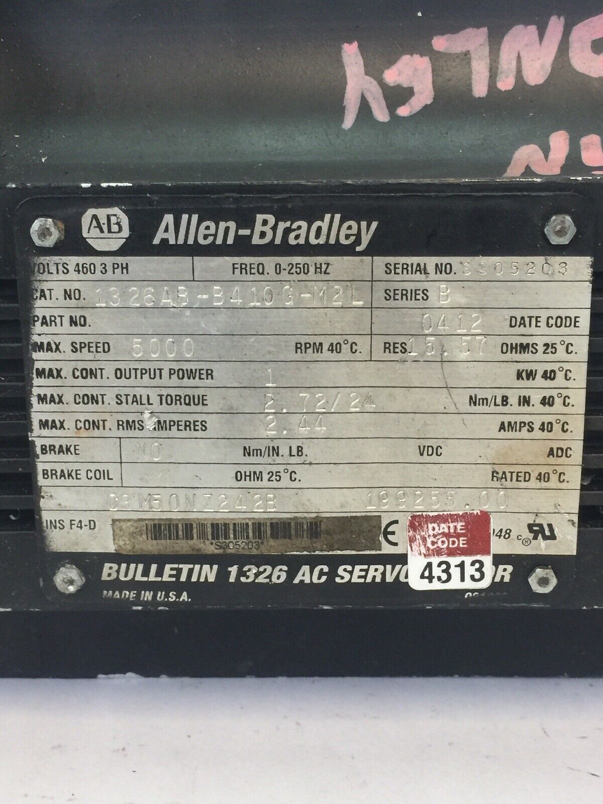 ALLEN BRADLEY 1326AB-B410G-M2L SERVO MOTOR 5000 RPM 2.44AMPS SERIES B 460V 3 PH