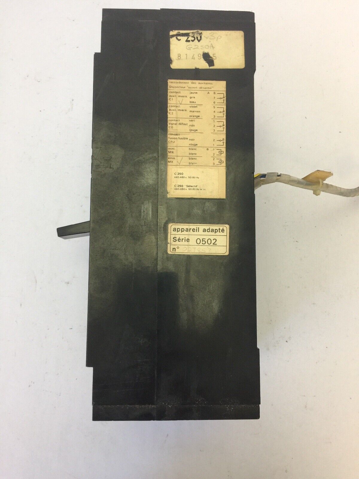 MERLIN GERIN C250G CIRCUIT BREAKER COMPACT 600VAC 250VDC 3 POLE 250A