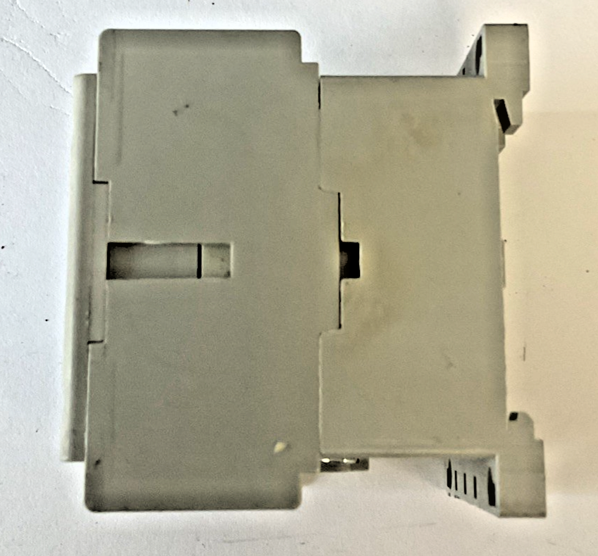 ALLEN BRADLEY 700-K22Z-* CONTROL RELAY SER.B 600VAC 10A ****LOTOF2****