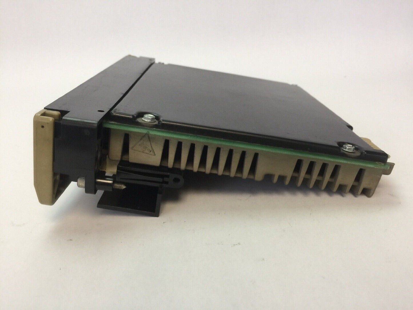 GOULD MODICON SCHNEIDER AS-B805-016 INPUT MODULE 115VAC