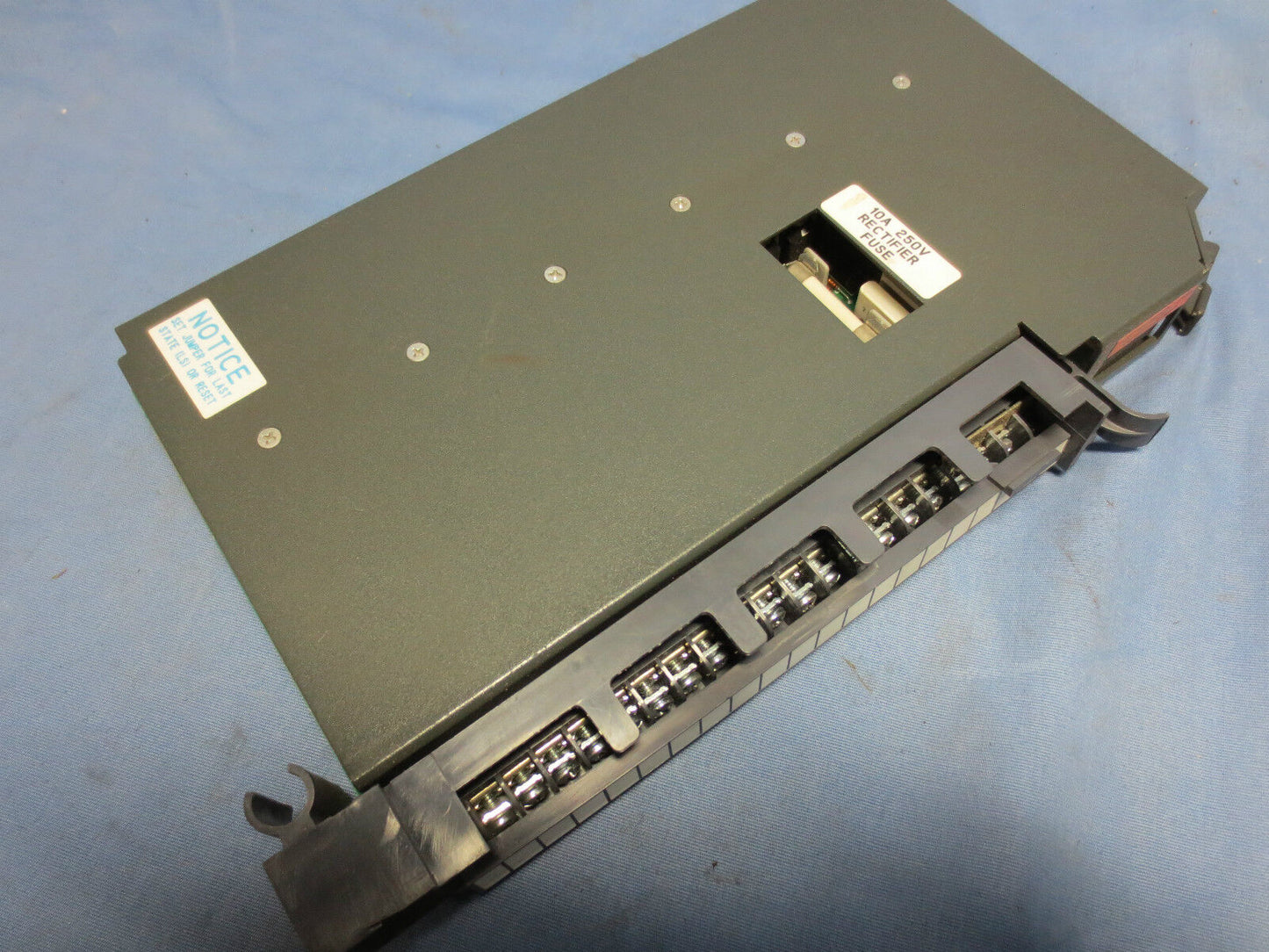 ALLEN-BRADLEY 1771-OAD OUTPUT MODULE - 12 to 120V AC
