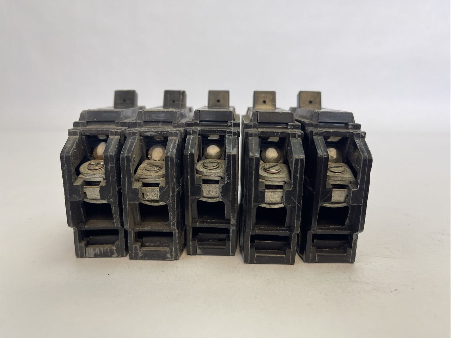 GE THQC1160 CIRCUIT BREAKER 1POLE 60AMP 120/240VAC (LOT OF 5)