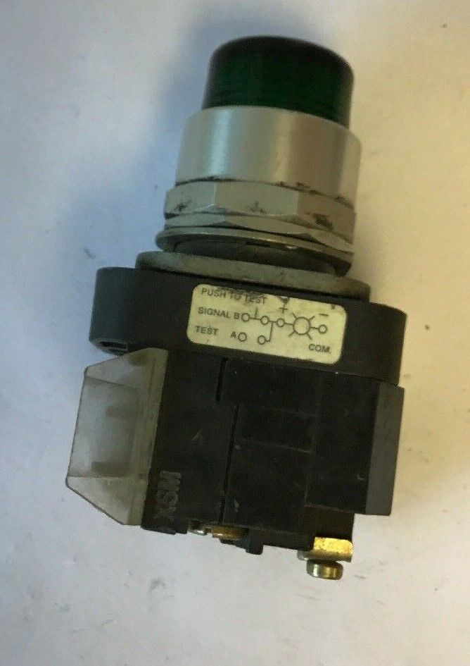 ALLEN-BRADLEY 800T-QT24 SER. T GREEN PUSHBUTTON SWITCH 24VAC/DC #757 LAMP
