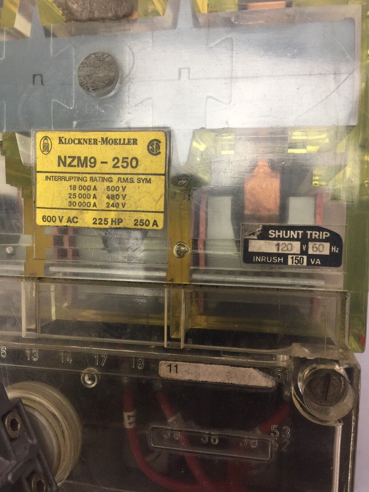 KLOCKNER MOELLER NZM9-250 CIRCUIT BREAKER 600VAC 225HP 250A ZM9-160-CNA THERMAL