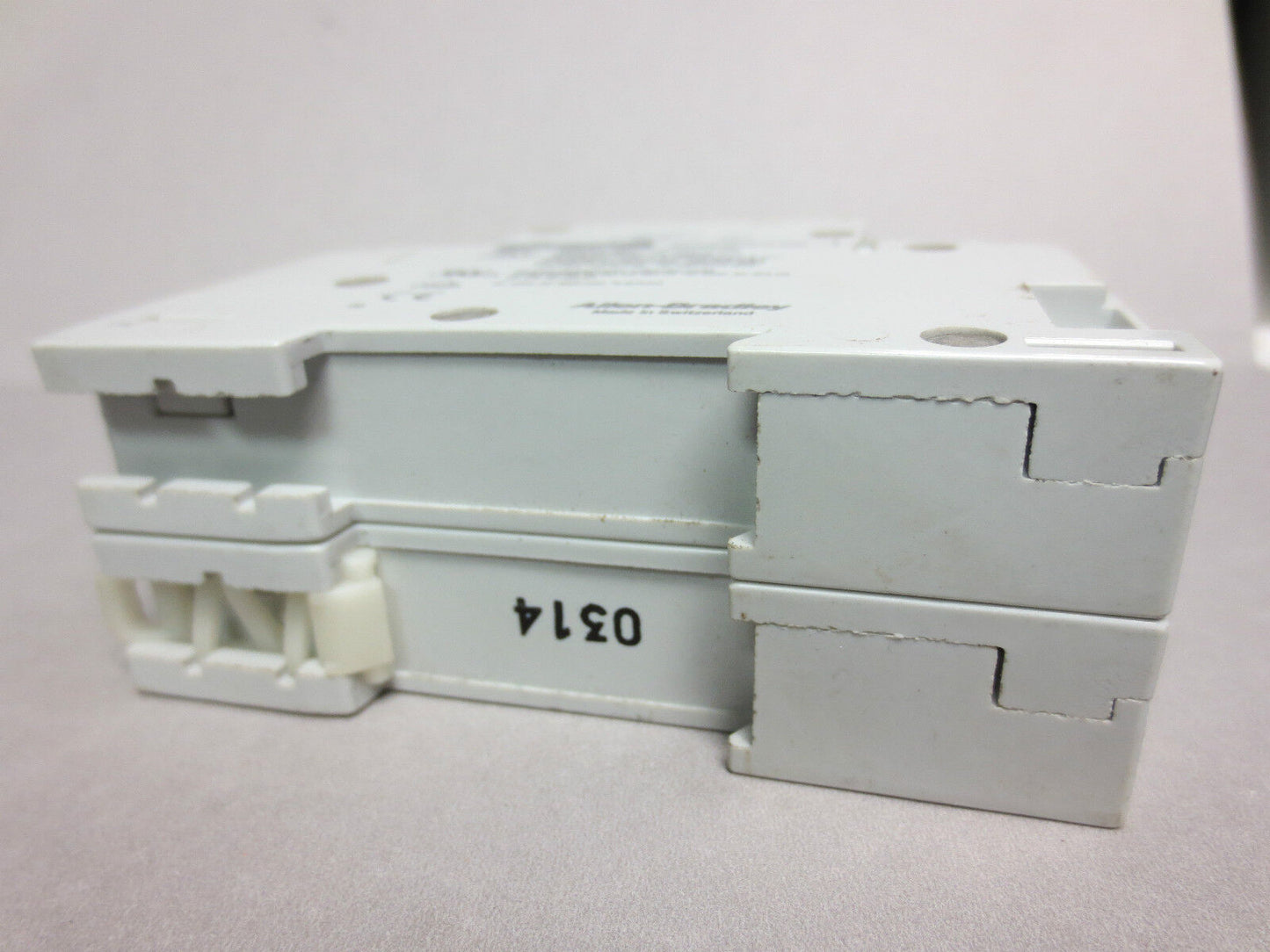ALLEN-BRADLEY 1492-CB2 Ser. C - 2-POLE CIRCUIT BREAKER, 10A, 3HP