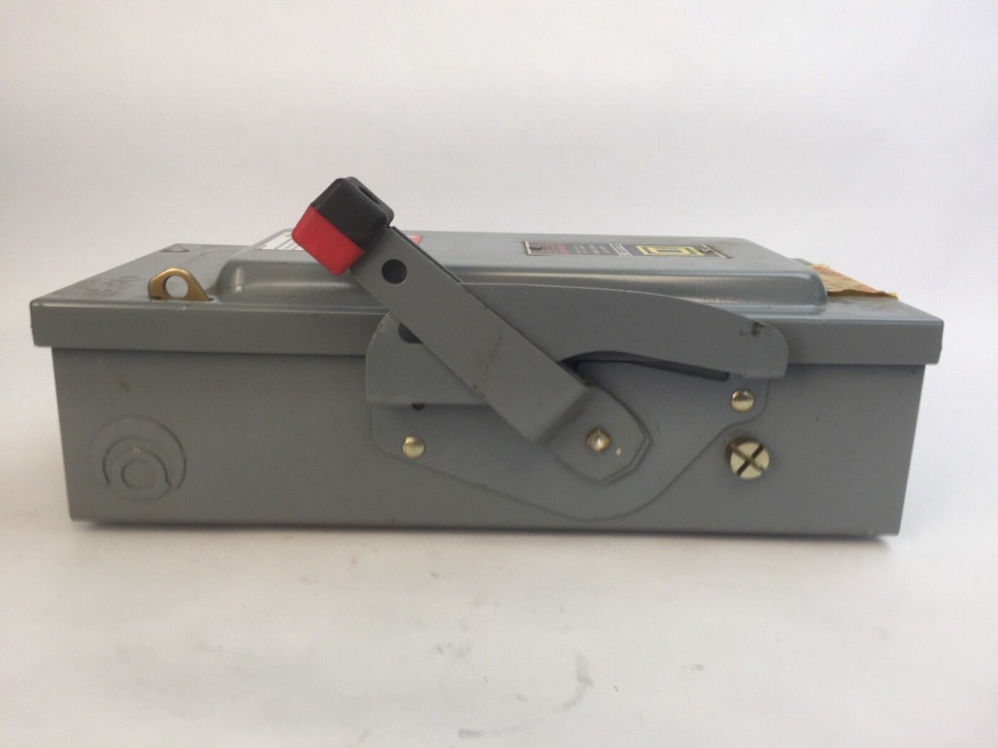 SQUARE D H321 FUSIBLE SAFETY SWITCH SER E2 30A 240VAC 7.5HP 3PH TYPE 1 ENCLOSURE