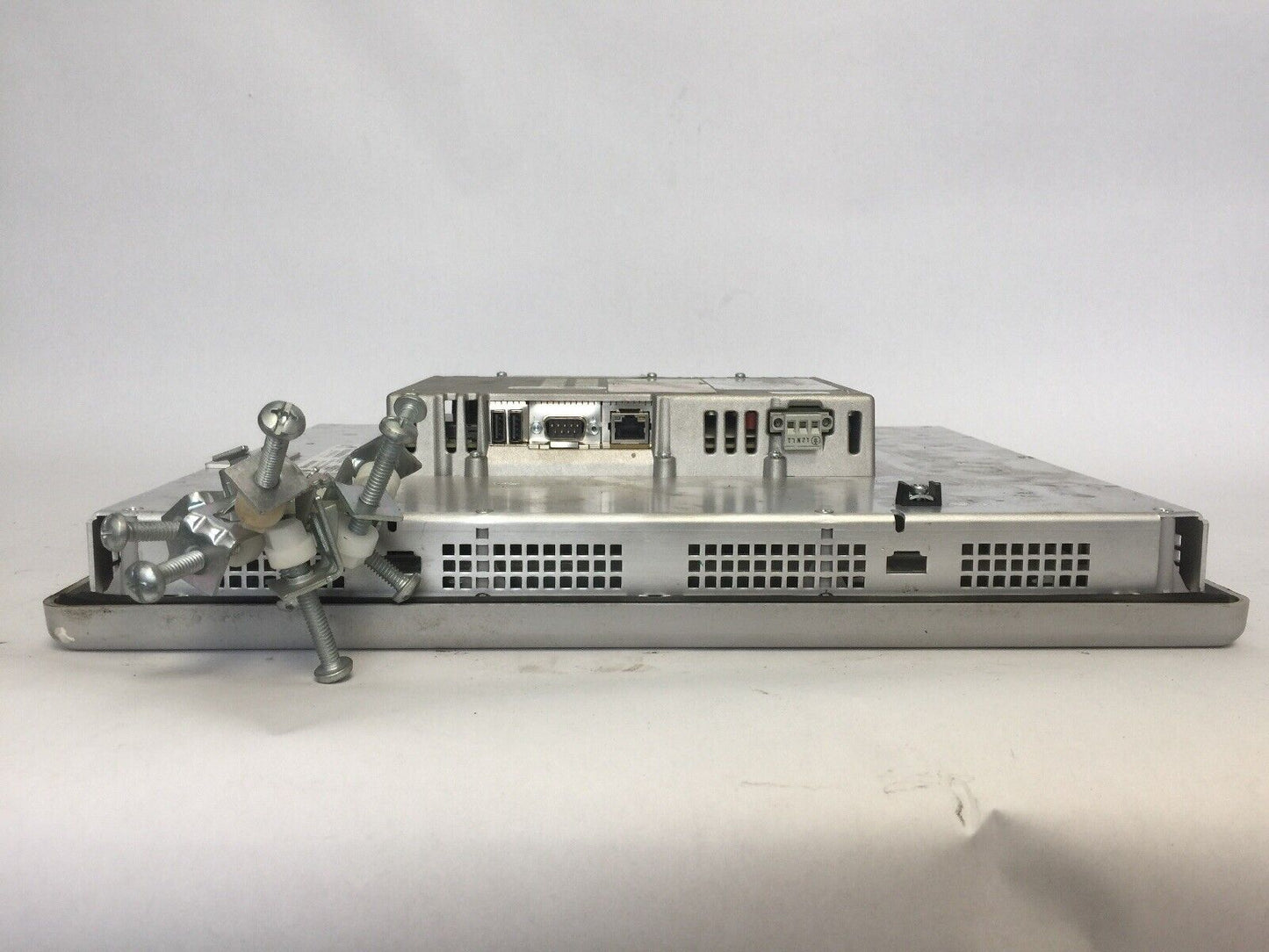 ALLEN BRADLEY 2711P-T15C4A7 PANELVIEW PLUS 1500 ASSEMBLED TERMINAL SER A TOUCH
