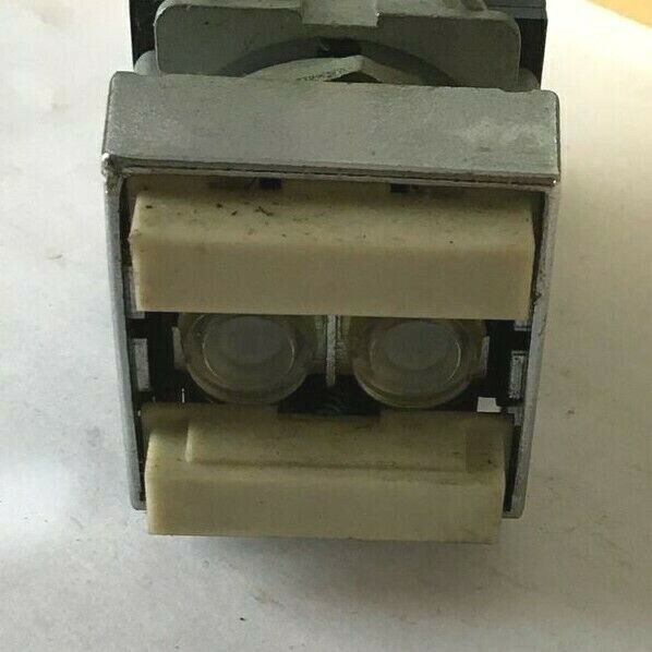 SQUARE D 9001KXAKM21 LIGHT MODULE SER.A W/ PUSH BUTTON 120V 60HZ 9001KA-1 SER.G