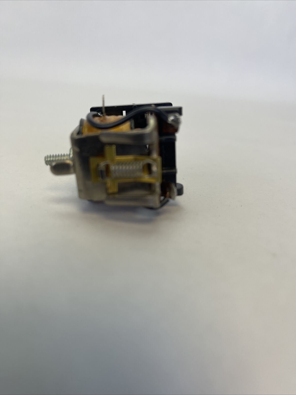 AMF POTTER & BRUMFIELD KA11AY-6V RELAY 6V 50/60HZ