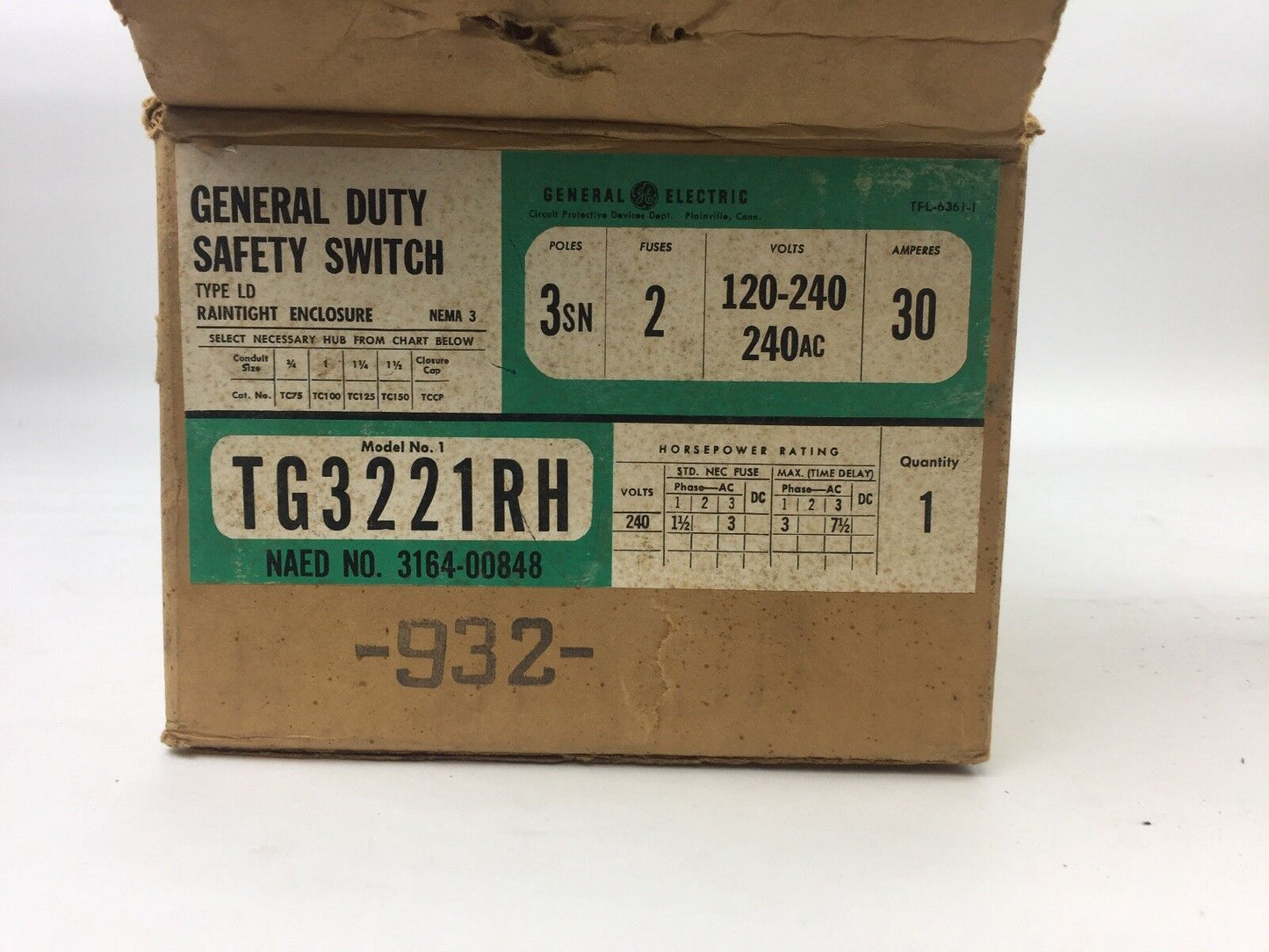 GE TG3221RH GENERAL DUTY SAFETY SWITCH 3SN POLES 120-240 VOLTS 240AC 30AMPS
