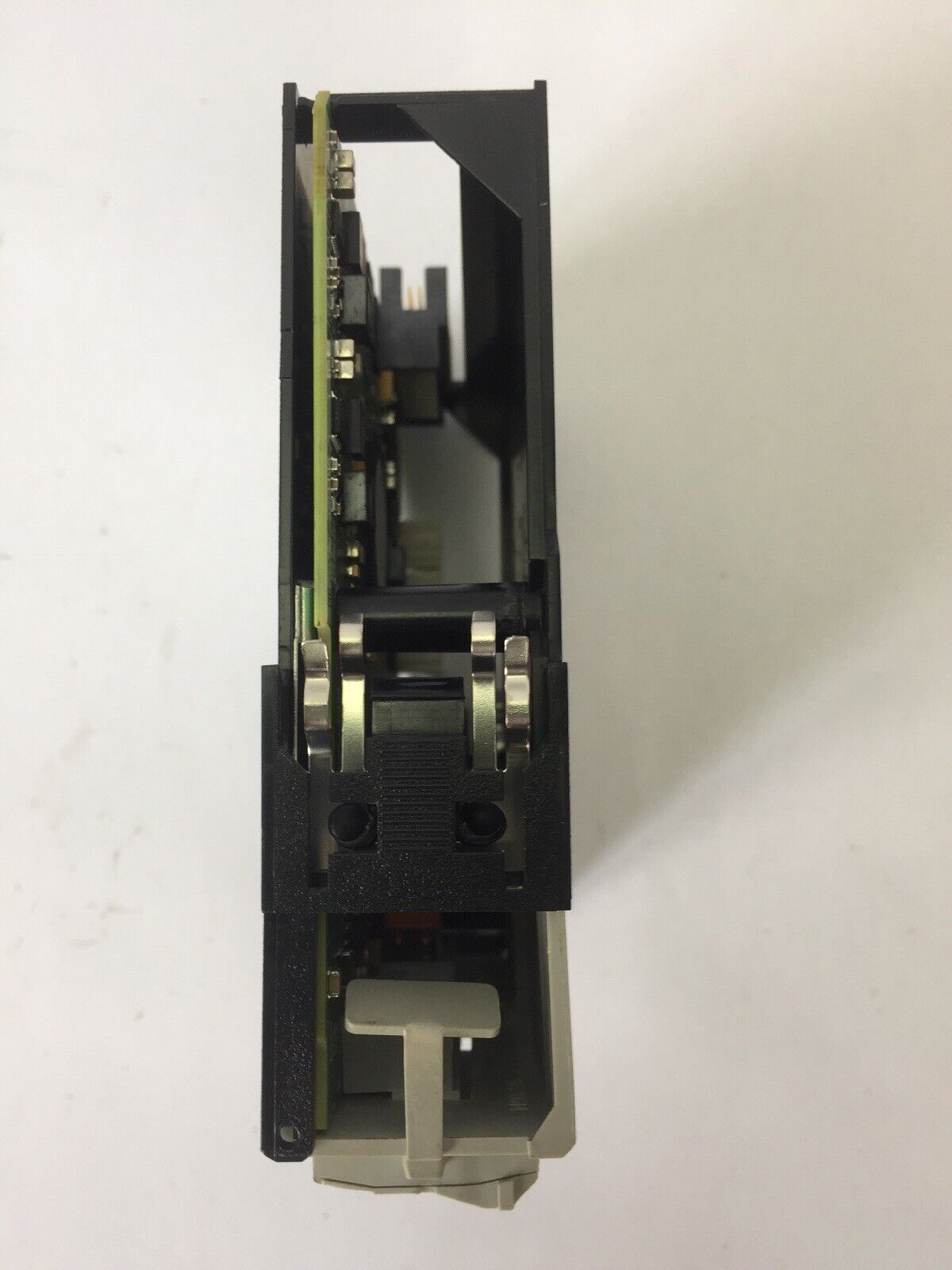 ALLEN BRADLEY 1756-DNB DEVICENET COMMUNICATION MODULE SER D 24VDC F/W REV 11.003