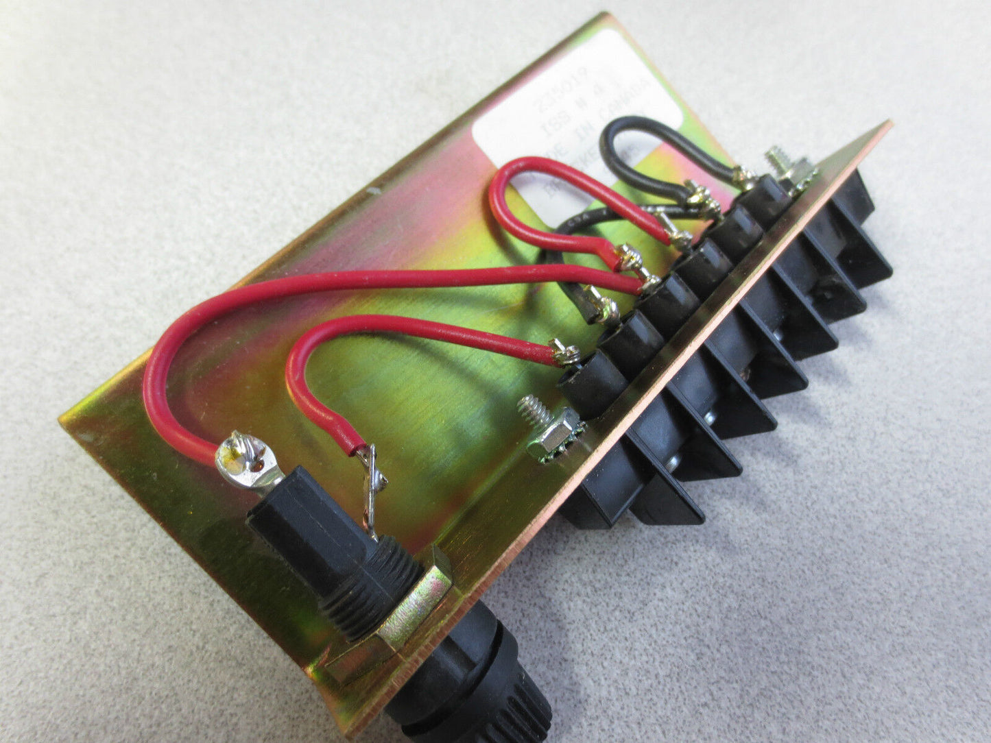 235019 BRACKET ASSEMBLY - ISS # 4 - 9945 - 3AG - 8AMP