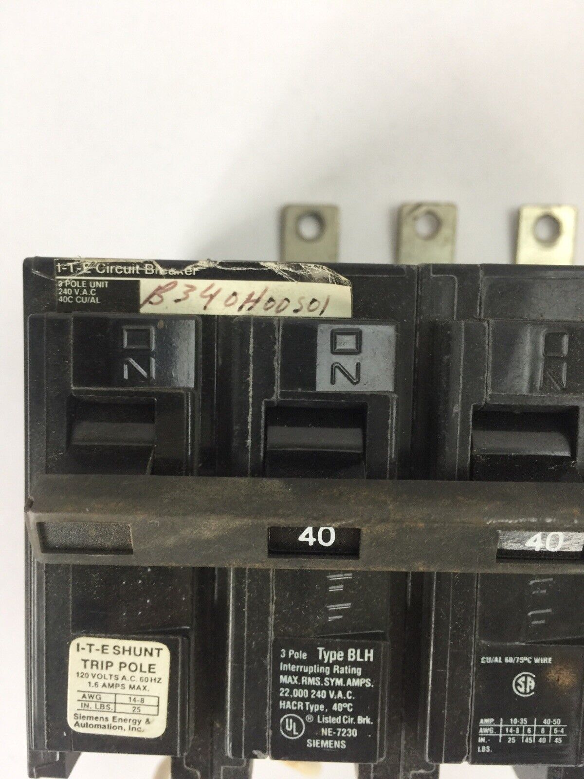 SIEMENS ITE B340H00S01 SHUNT TRIP CIRCUIT BREAKER BOLT ON 3P 40A 240VAC TYPE BLH