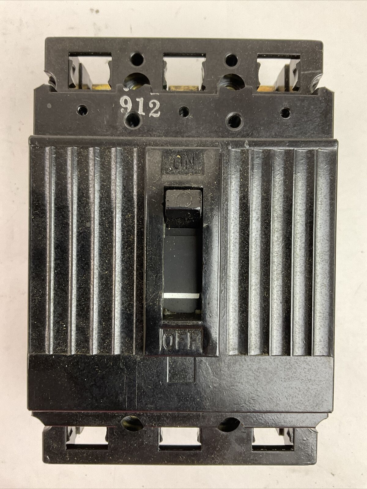 GE TE132015WL CIRCUIT BREAKER 240VAC 15AMP 3POLE