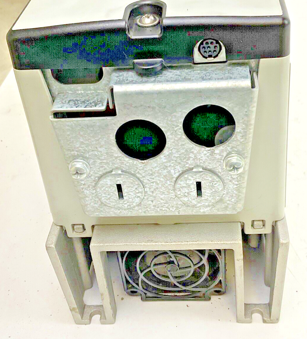 ALLEN BRADLEY 20AD2P1A0AYNNNC0 POWERFLEX AC DRIVE SER.A FRMW:5.001