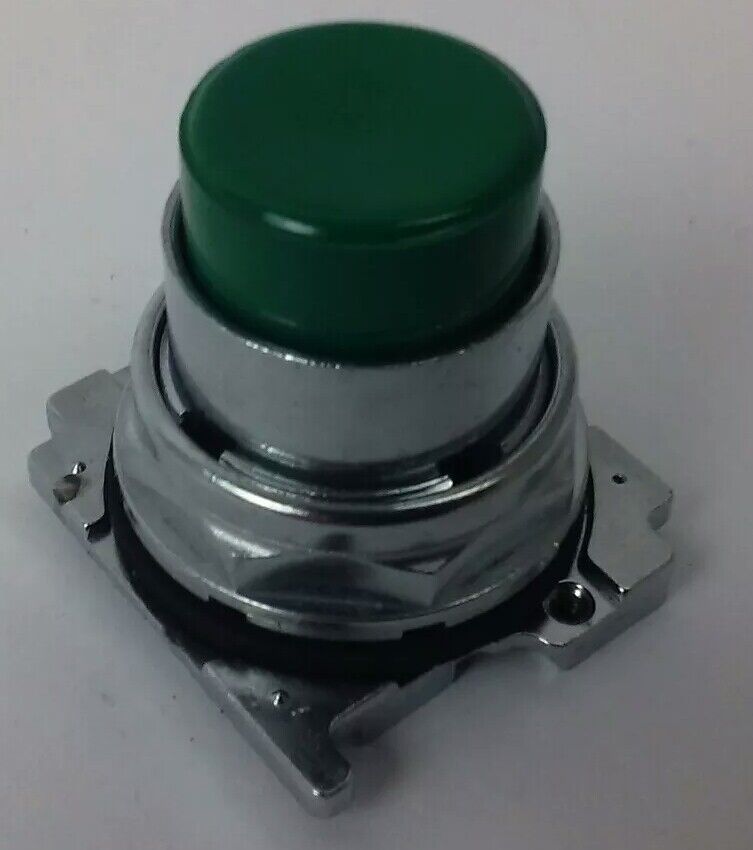 CUTLER HAMMER, 10250T115, 10250T,OPERATOR LONG BUTTON GREEN, NEW