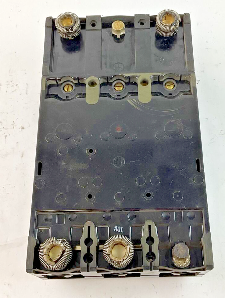 ITE CJ3B40000509 CIRCUIT BREAKER 400A 600VAC 3POLE FRAME CJ TYPE ET