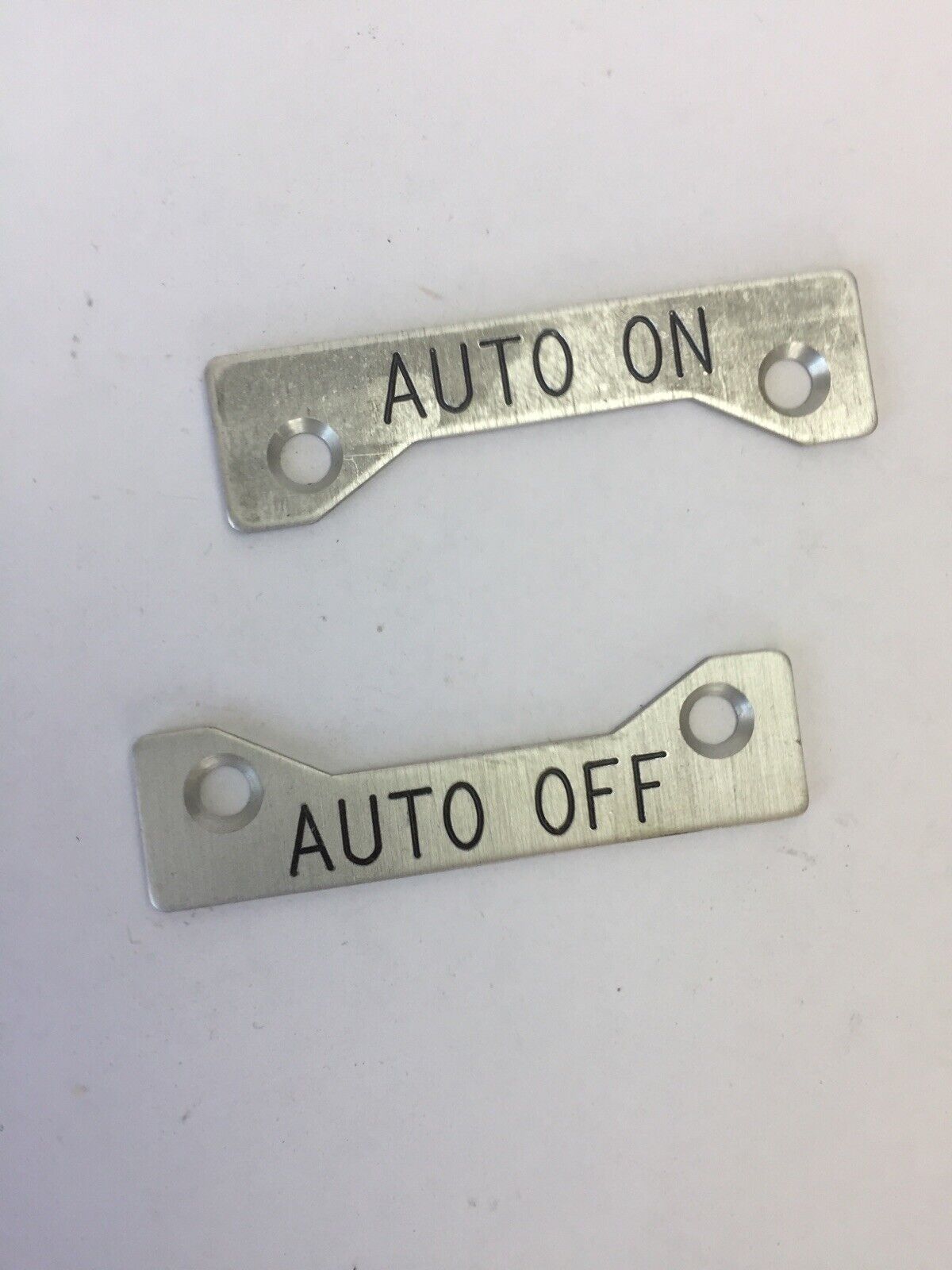 REES 00580-001 PUSHBUTTON SWITCH BLACK AUTO ON AUTO OFF