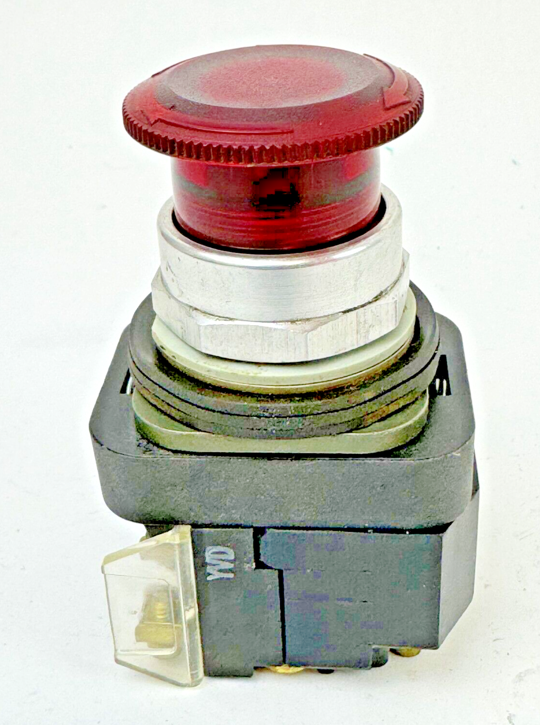 ALLEN-BRADLEY - 800T-FXP16 A1 SER. T - RED MUSHROOM PUSH/PULL BUTTON W/ 800T-XA1