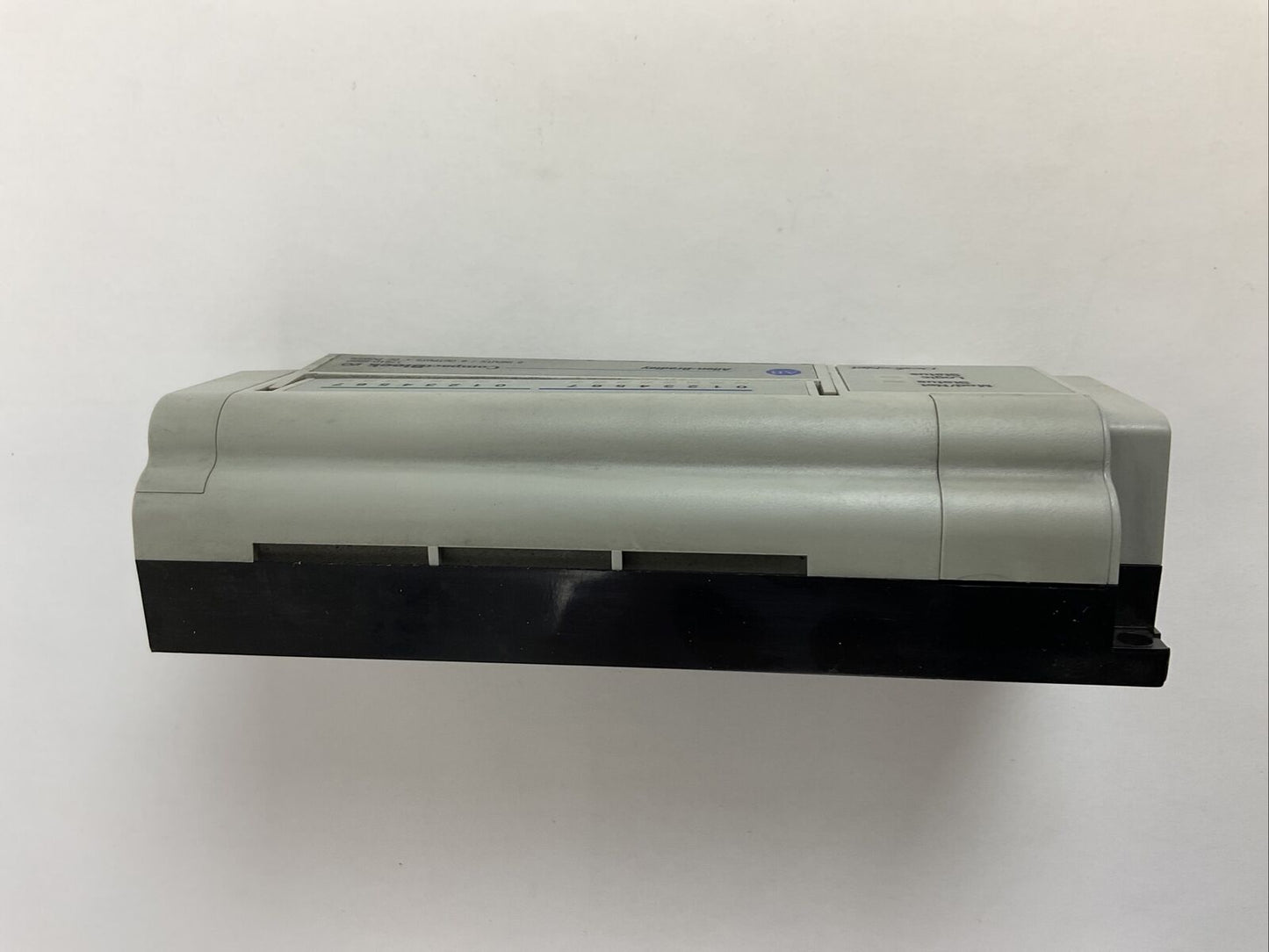 ALLEN BRADLEY 1791D-8B8P I/O MODULE SER D REV B01 FIRMWARE REV 3.002 11-25VDC