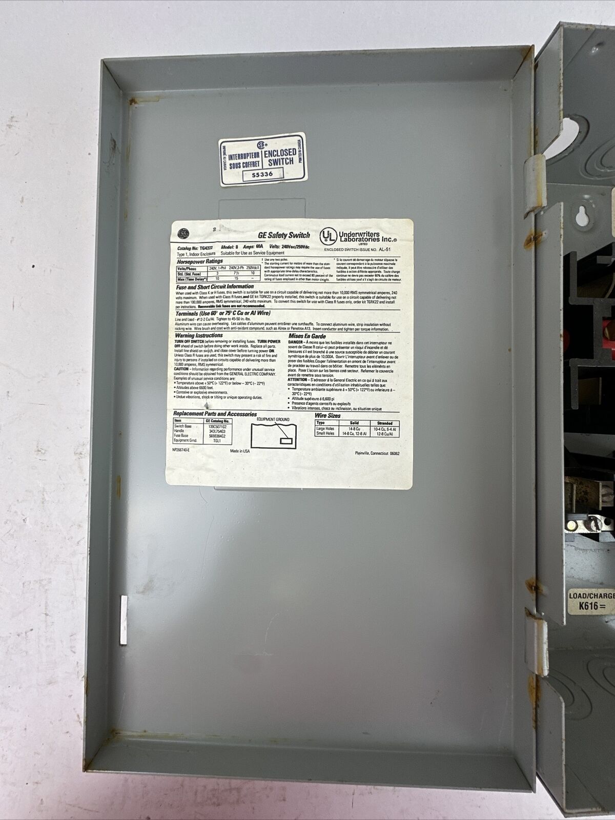 GE TG4322 FUSIBLE SAFETY SWITCH MOD 8 60A 240VAC 3PH 15HP 250VDC 10HP 3P TYPE 1