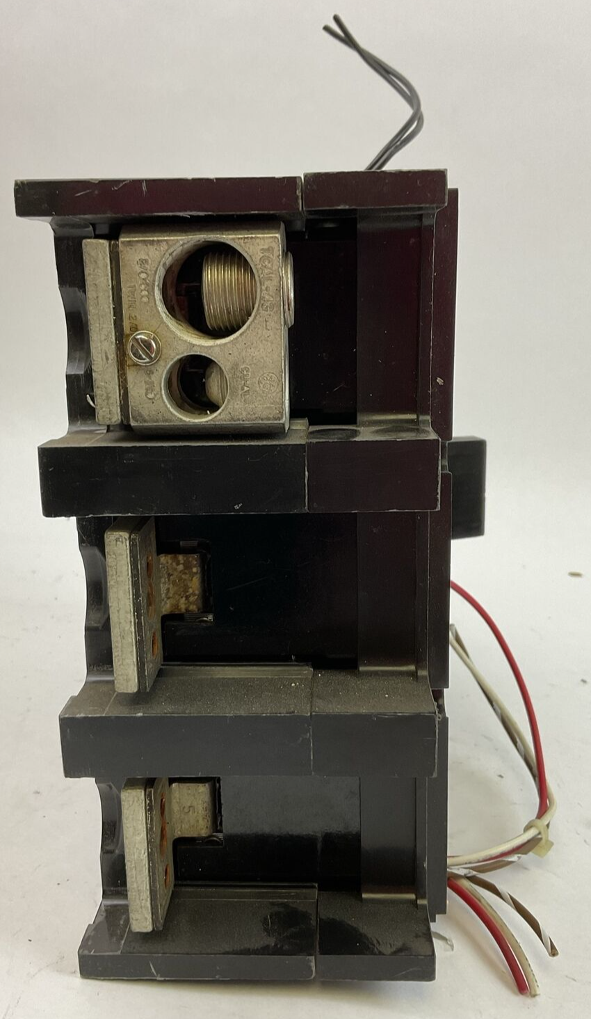 GE TJJ436400 MOD 5 CIRCUIT BREAKER 400AMP 600VAC 3POLE W/ SHUNT TRIP & AUXILIARY