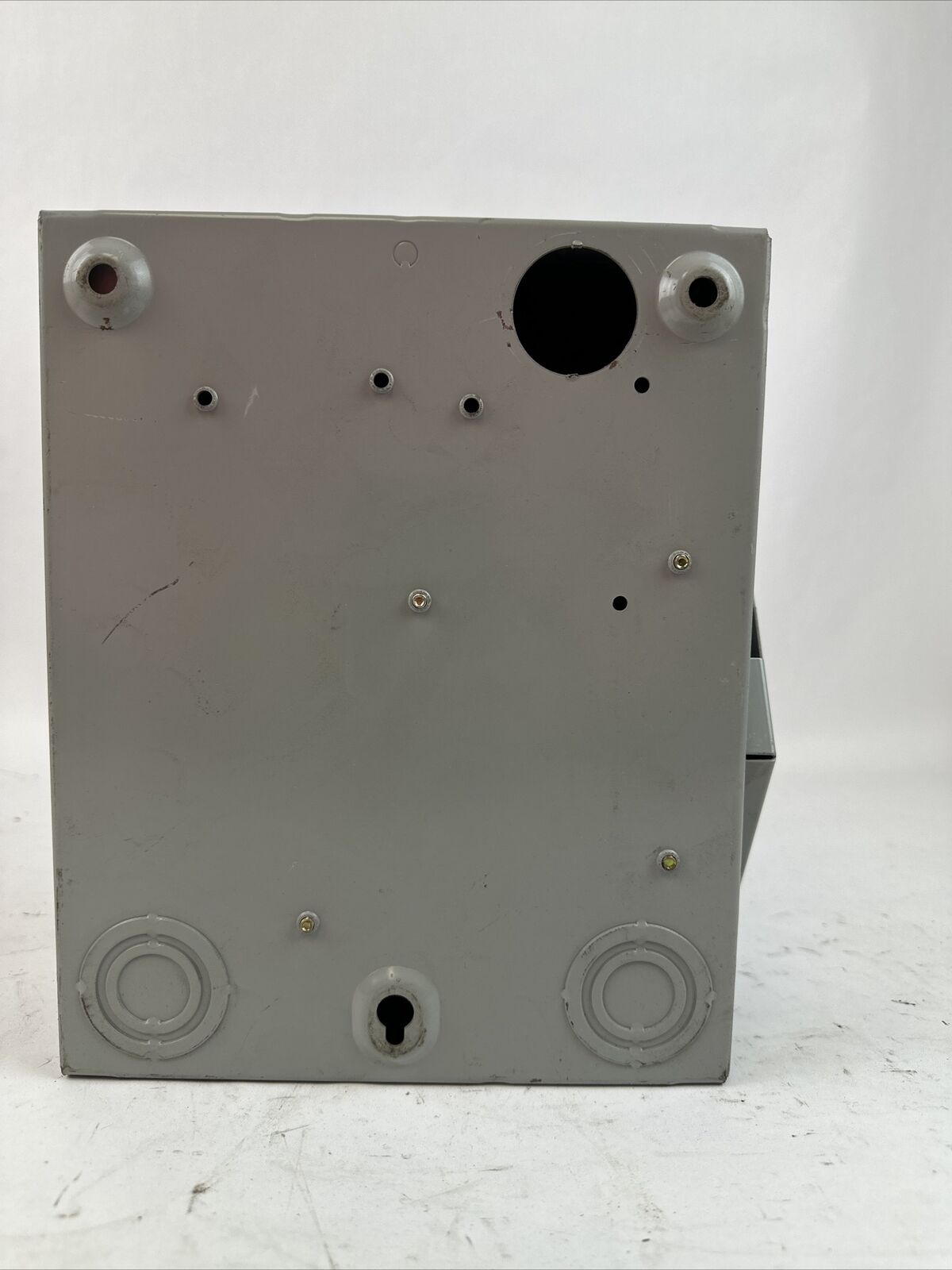 GE THN3361 MODEL 10 SAFETY SWITCH 30A 600VAC 3PH 30HP 250VDC 5HP NON-FUSIBLE