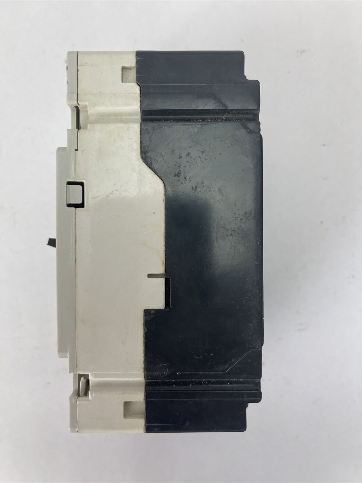 EATON EGB3050FFG INDUSTRIAL CIRCUIT BREAKER 50AMP 3POLE 250VDC 480VAC 67B3600G11