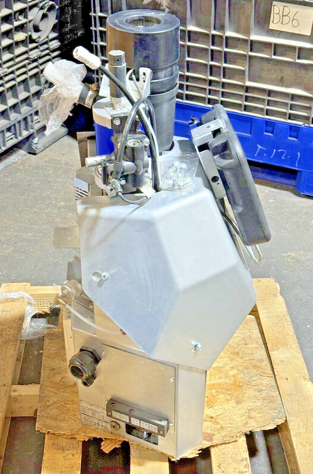 GRACO - HM25 - InvisiPac TANK-FREE HOT MELT SYSTEM - NEW SURPLUS - NO STAND
