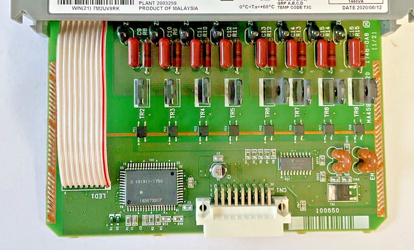 ALLEN BRADLEY 1746-OA8 INPUT MODULE SER.B FW: N/A DIR/VER:10000058878/07
