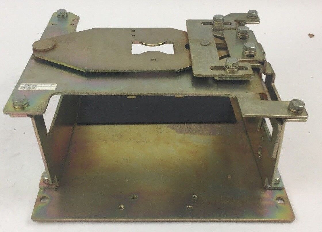 ALLEN BRADLEY 1494D-N30 FLANGE MOUNTED OPERATOR SLIDE MECHANISM