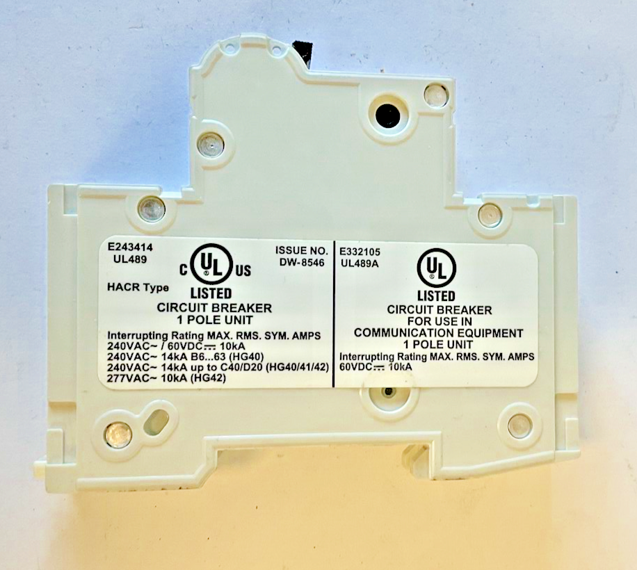 SIEMENS 5SJ4111-7HG40 CIRCUIT BREAKER 5A CHAR.C TYPE HSJ 230V ***LOTOF3***